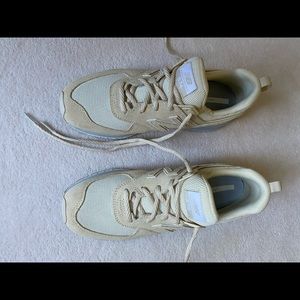 New Balance Women’s Shoes